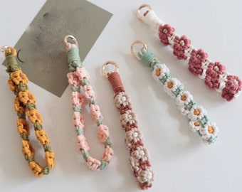 Daisy Flower Macrame Wristlet Keychain | Boho Bohemian Key | Purse Backpack Charm Crochet | Handmade Crochet Key chain |