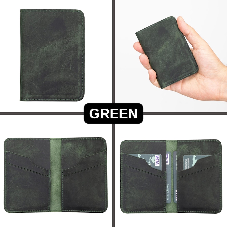 Peut inclure: Un portefeuille en cuir vert avec deux emplacements pour cartes et une poche pour l'argent. Le portefeuille est ferm&eacute; dans la premi&egrave;re image, ouvert dans la deuxi&egrave;me image et tenu dans une main dans la troisi&egrave;me image.