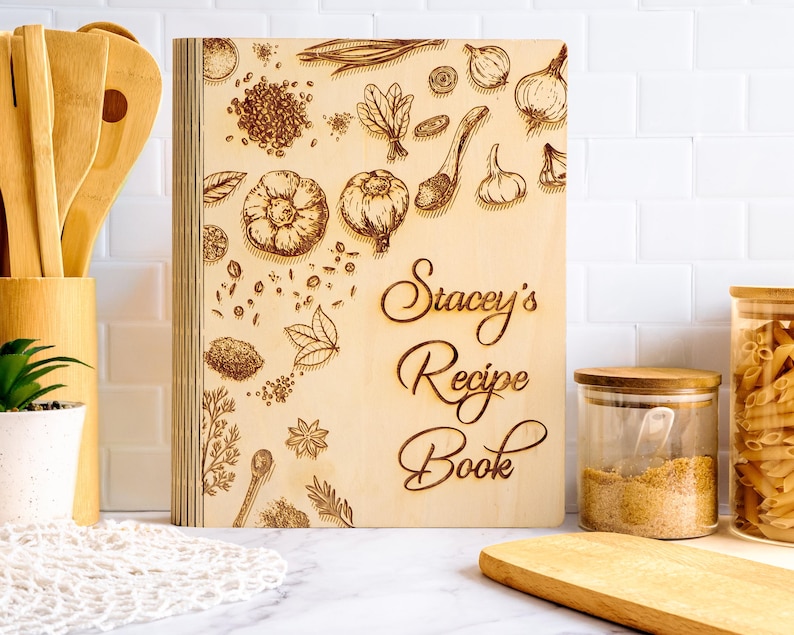 Personalized Recipe Book, Wooden Personalized Cookbook, The Perfect Gift for Mom, Personalized with Your Name