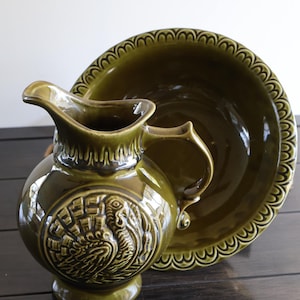 McCoy Pottery Wash Basin Vintage / Country Kitchen Olive Green Bowl And Pitcher Set / USA Farmhouse Thanksgiving Turkey Decor  /Stoneware