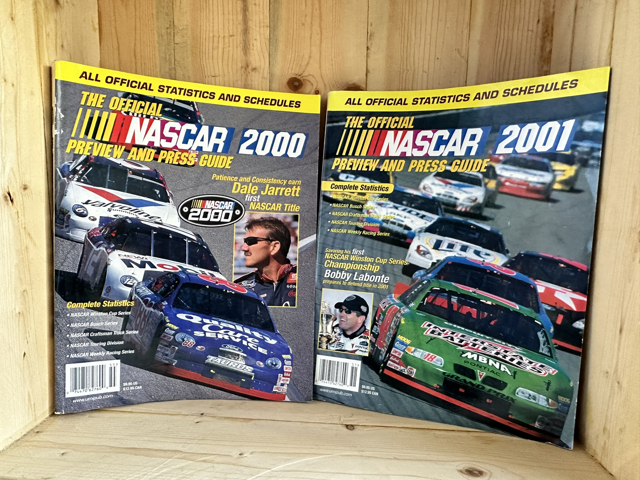 2000 - 2001 Set of Official NASCAR Preview and Press Guide Program