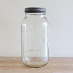 Słoik do przetworów Vintage Ball Wide Mouth Mason z oryginalną cynkową pokrywką / 8 filiżanek / 1750 ml