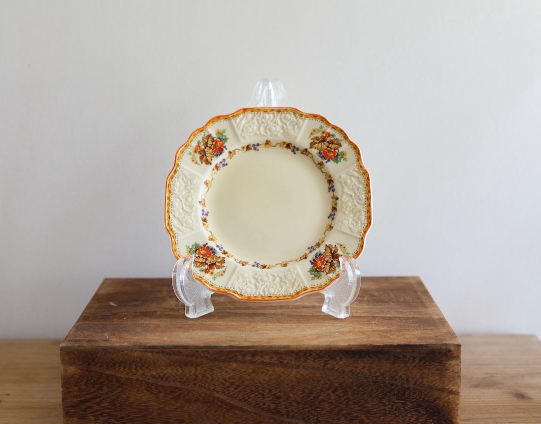 One Vintage Myott Staffordshire of England Small Bread/appetizer Plate ...