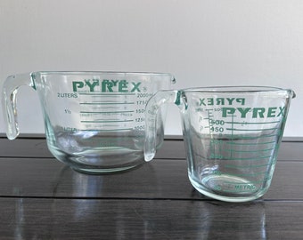 Rare Pyrex Measuring Cup / Mixing Bowl Set, 8 Cups and 2 Cups, Metric and Ounces With Green Letters #564, #516 USA Vintage