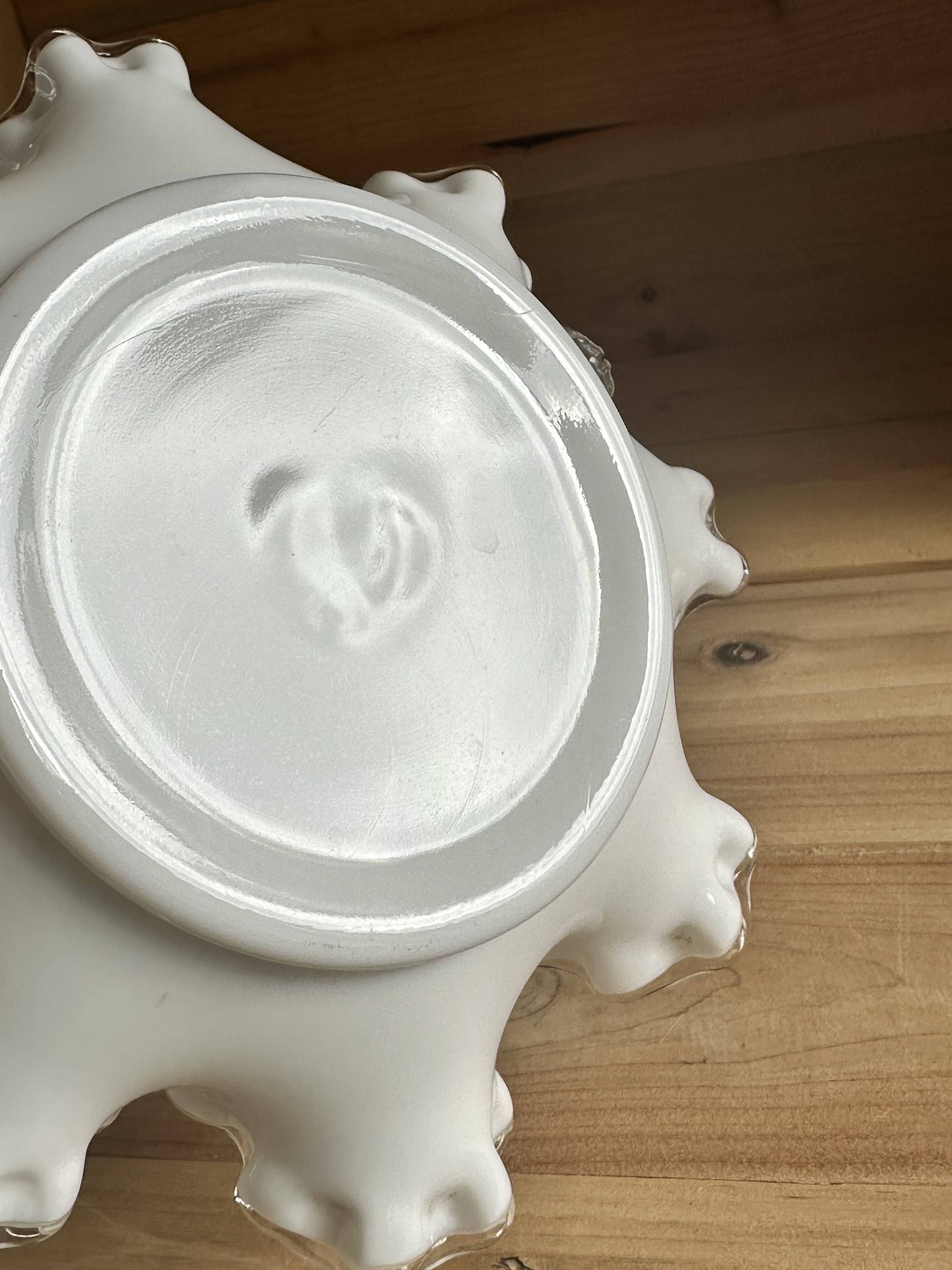 フェントン ミルクガラス レース クリア フリルエッジ ヴィンテージ