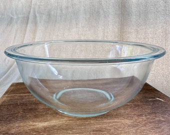 Vintage Pyrex Clear Mixing Bowl, 1.5 Qt 1.4 L, Nesting Mixing Bowl USA # 323