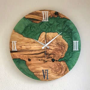 Custom Made Resin & Olive Wood Wall Clock, Made to order Epoxy and Olive Wood Wall Clock, Home gift, Live Edge Rustic Olive Wood Wall Clock Green