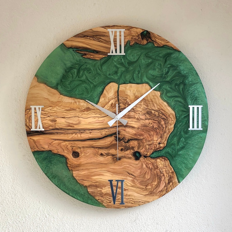 Custom Made Resin & Olive Wood Wall Clock, Made to order Epoxy and Olive Wood Wall Clock, Home gift, Live Edge Rustic Olive Wood Wall Clock Green