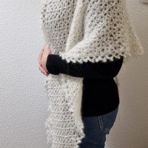 Stole shawl white triangle crochet handmade wool and silk