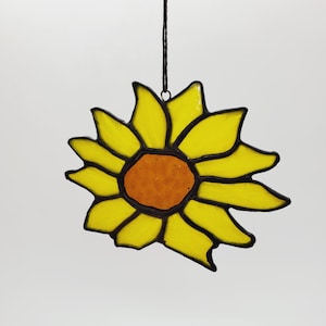 Sunflower stained glass, yellow flower, gift for flower lover, gift for her, gift for mom, sunflower gift, sunflower suncatcher, window hang