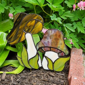 stained glass mushroom, garden stake, plant stake, mushroom decor, gift for garden lover