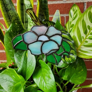 stained glass flowers, garden stake, gift for garden lover, plant stake, blue flower, gift for her, stake for vase