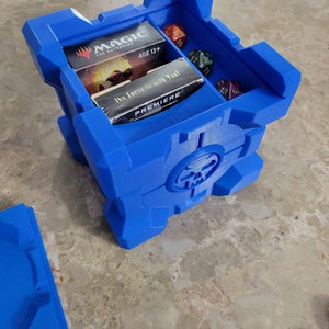 Deck Box - Companion Cube - Magic the Gathering Inspired - CCG - Mesa - Mana - Azul