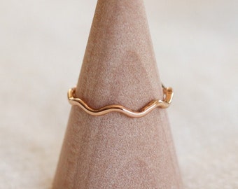 Gold Filled Wavy Ring • Simple Wave Ring • Thin Wiggle Ring • Ripple Ring • Simple Stacking Ring • Minimal Gold Ring • Squiggle Ring