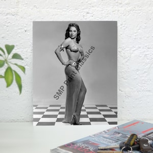 JOAN COLLINS, Celebrity 8 x 10 Photo, Vintage Photo, Printable Photo, Instant Download, 300 DPI, Wall Art