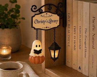 Lámpara de estantería personalizada, farol fantasma lector, decoración de biblioteca personalizada, acento otoñal de Halloween