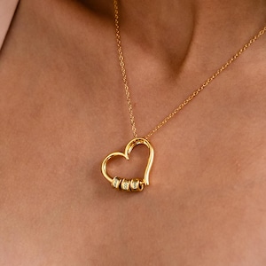 Engraved Heart Name Necklace, Kids Names for Mom, Personalized Family Name Necklace, Custom Christams Gifts for Mother, Multi Beads Pendant