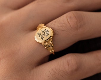 Gepersonaliseerde geboortebloem Signet Ring, gegraveerde geboortemaand Flower Ring, 18k Gold Signet Ring, huwelijkscadeau voor haar, kerstcadeau voor moeder