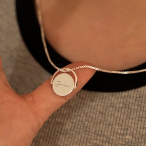 Collier de nom spinner personnalisé, collier danxiété personnalisé, collier Fidget gravé, collier initial en argent, collier commémoratif image 1