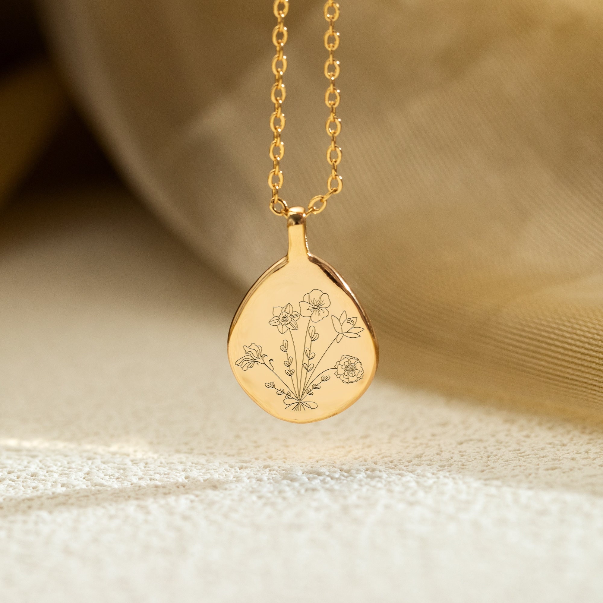 Family Birth Flower Charm Necklace, Bouquet Children Birthflower Pendant Necklace, Christmas Gift for Her, Mothers Day Gift for Grandma