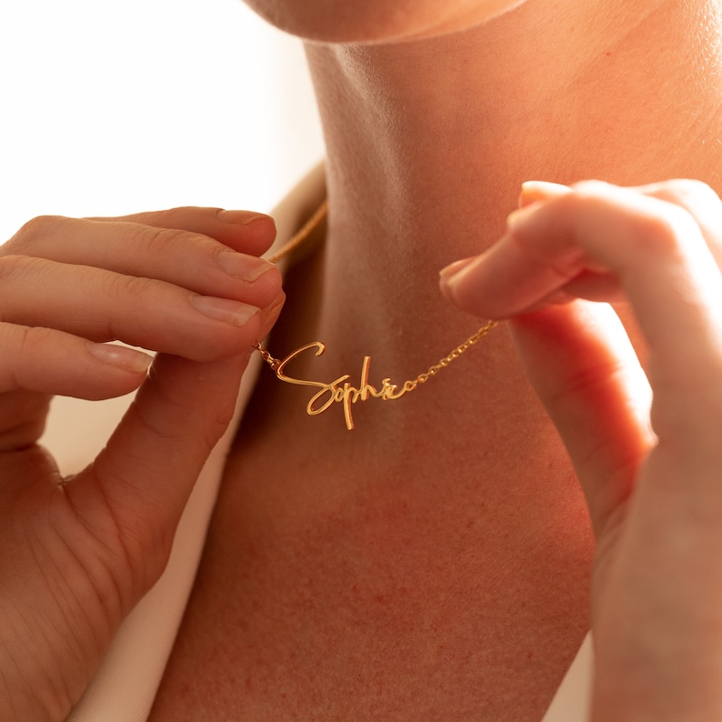 Collana con nome in argento personalizzata, Collana con nome placcata in oro 18K personalizzata, Gioielli con nome personalizzati, Regalo di compleanno per lei, Regalo per la festa della mamma immagine 9