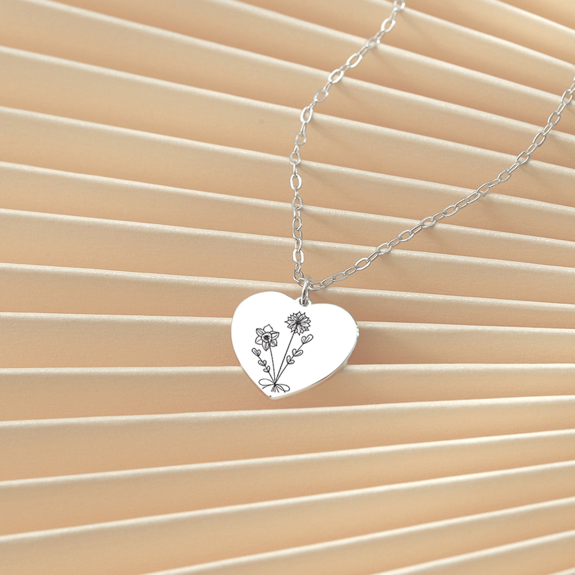 Dainty Birth Flower Necklace in Heart Personalized Engraved - Etsy UK