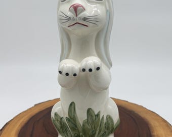 Bunny Rabbit VASE  Milestone by Mottahadeh