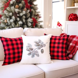 Pine Cone Rustic Christmas Pillow Cover, Christmas Décor, Farmhouse Christmas, Pine Cone pillowcase, Winter Pillow