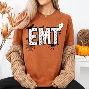 Halloween EMT Shirt Comfort kleuren Emt geschenken Emt Tshirt paramedicus cadeau First Responder cadeau paramedicus shirt EMT student Spooky EMT