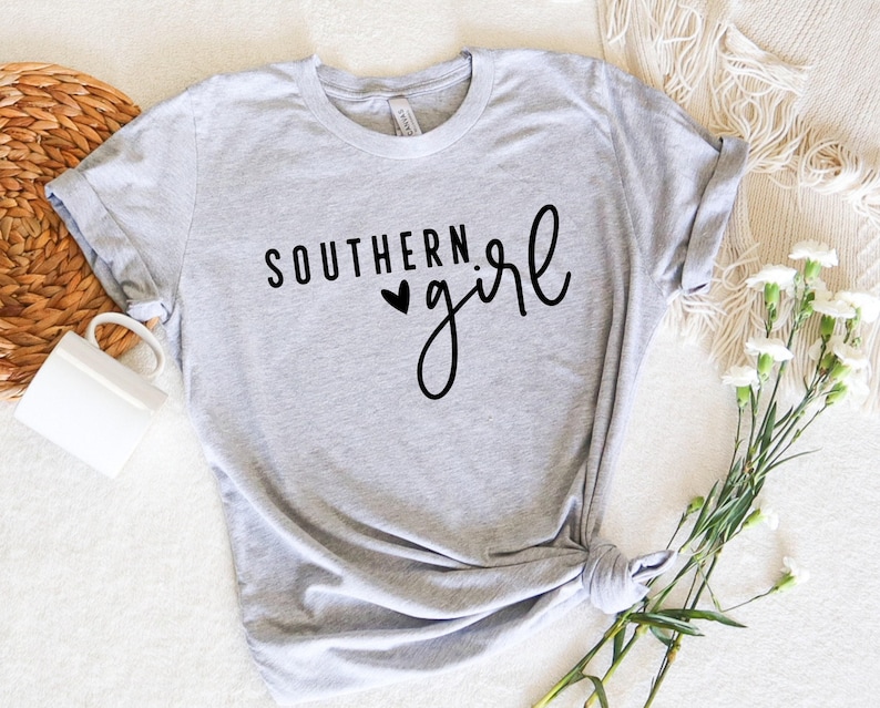 Southern Girl Shirt, Cute Southern Tee, Southern T-shirt, Gift For Her, Cute Women Shirt, Town Girl, Boho design afbeelding 2