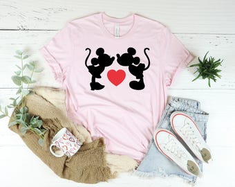 Minnie Mickey Kiss, Disney Shirt, Disney Shirt for Women, Disney Ear Shirt, Women's Unisex Disney T-Shirt, Disney Mickey Silhouette Shirt