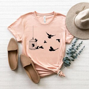 Birds Shirt, Free Bird Shirt, Bird Tshirt, Gift For Bird Lover, Bird Lover Shirt, Bird Lover Gift, Nature Lover Shirt, Bird Tee