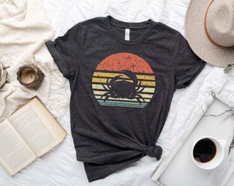 Vintage Crab Shirt, Crab Lover Gift, Crab Hunting Shirt, Ocean Lover Shirt, Animal Lover Shirt, Sea Life Shirt, Beach Trip Shirt, Summer Tee