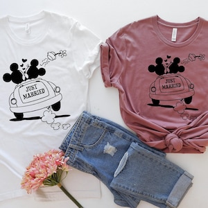 Just Married Disney Shirt, Disney Couple Shirt, Disneyland Wedding Gift, Bride and Groom Shirts, Honeymoon Disney Shirt, Disney Family Shirt