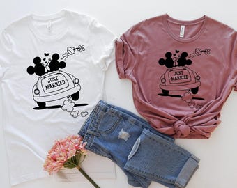 Just Married Disney Shirt, Disney Couple Shirt, Disneyland Wedding Gift, Bride and Groom Shirts, Honeymoon Disney Shirt, Disney Family Shirt