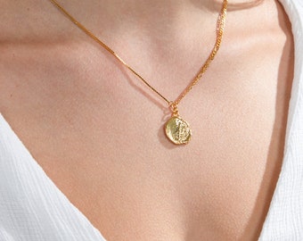 Gold Coin Pendant, Necklace Medallion, Gold Coin, 18K Gold Necklace Coin, Gift for Women