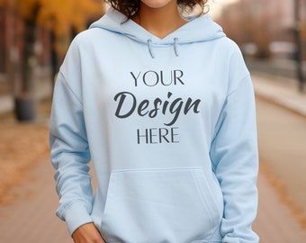 Gildan 18500 Mockup, Hellblau Gildan 18500 Hoodie Mock-Up, Langarm Hoodie Mockup, Übergroßes Kapuzen Sweatshirt Mockup, Styled Mockup