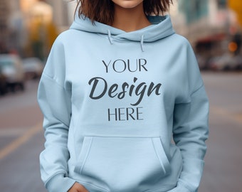 Gildan 18500 Hellblau Mockup, Gildan 18500 Hoodie Mockup, Langarm-Hoodie Mockup, Übergroßes Kapuzen-Sweatshirt Mockup, Styled Mockup