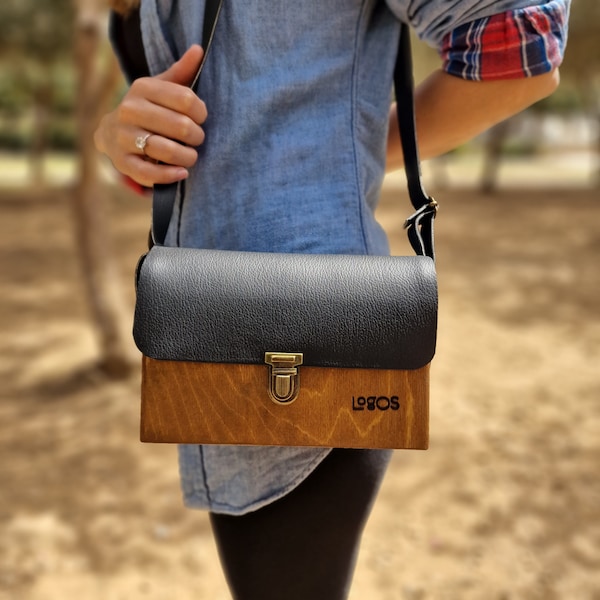 Handmade shoulder bag made of Wood & Vegan Leather(Engraving)