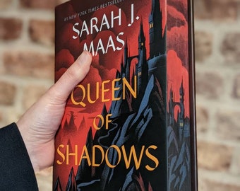Reina de las Sombras de Sarah J Maas, borde rociado con plantilla personalizada, borde delantero pintado a mano, libros, edición especial de regalo