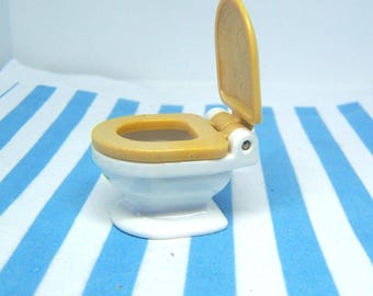 Sylvanian Families, Toilet , 16th Scale Miniature, Seat, Lid, 80's, Dolls House, Vintage