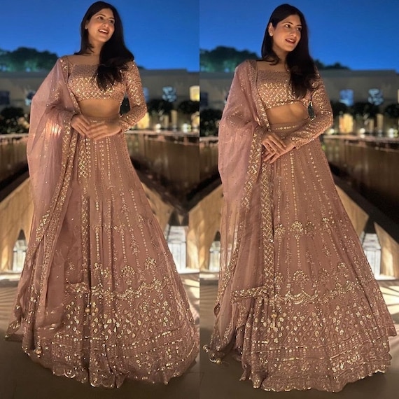 Sabyasachi | Shop Online Sabyasachi Lehenga, Sarees, Sharara – Panache  Haute Couture