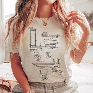 Anesthesiologist CRNA Shirt - Vintage Laryngoscope, Nurse Anesthetist Anesthesia T-Shirt, CRNA school Graduation Gift Icu Rn Rt Respiratory