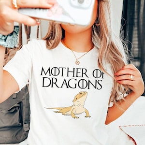 Bearded Dragon Shirt, Mother of Dragon Pet Reptile Lover Tee Beardie Mom T-Shirt Funny Lizard TShirt Pogona Bearded Dragon Mother&#39;s Day Gift
