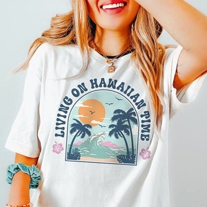 Living on Hawaiian Time Shirt, Hawaii Shirt, Summer Vibes Surf Shirt, Hawaii Aloha State T-Shirt, Beach TShirt, Girls Oahu Maui Trip Shirt