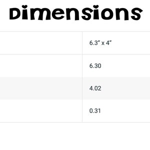 K&ouml;nnte beinhalten: Ein Tisch mit den Ma&szlig;en 6,3 Zoll mal 4 Zoll. Der Tisch ist 6,30 Zoll breit, 4,02 Zoll hoch und 0,31 Zoll tief.