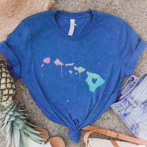 Hawaii Watercolor Shirt, Hawaiian Islands shirt, Cute Hawaii State Shirt, Cute Womens Hawaii tee, Luau shirt, Hawaii Vacation tshirt Aloha