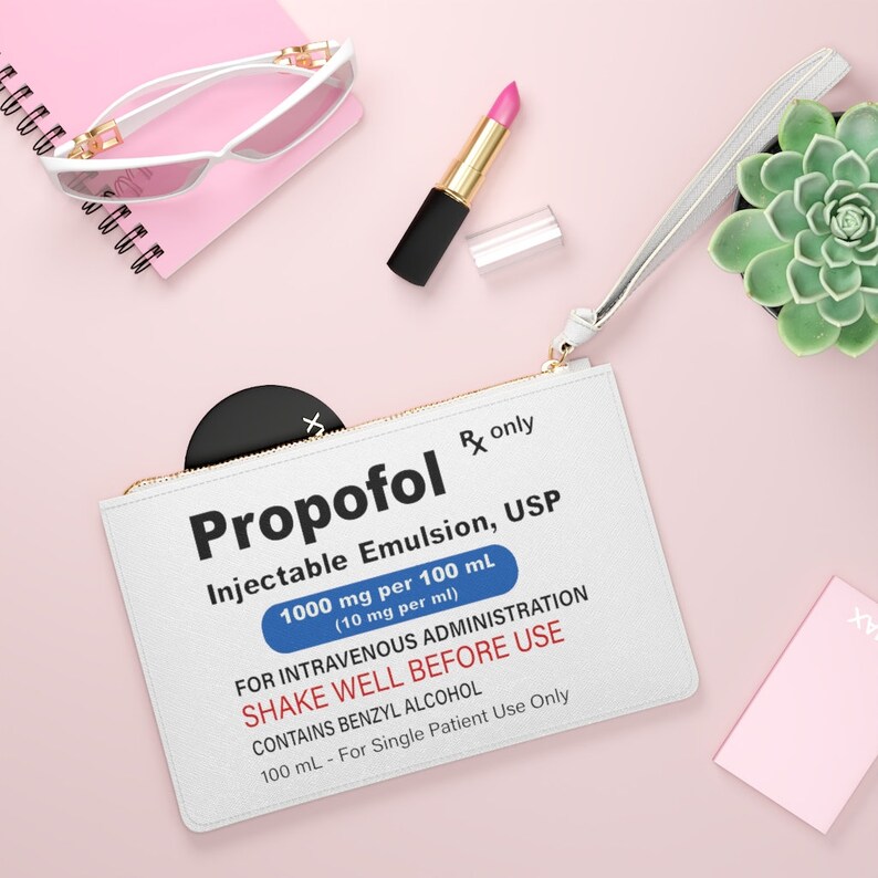 Funny ICU Nurse Gift Propofol Clutch Bag - Critical Care Nurse CRNA makeup bag, Nurses Week Gift, Funny Nursing Gift RN Micu Sicu Cvicu Bild 2