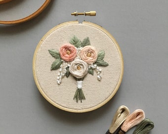 Finished embroidery hoop,Mother's Day gift,Botanical embroidery,Home décor,Wall décor,Floral embroidery, Wedding bouget,Nursery embroidery