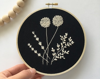 Finished embroidery hoop,Mother's Day gift,Botanical embroidery, Home décor,Wall décor,Floral embroidery,Wild flowers,Easter embroidery